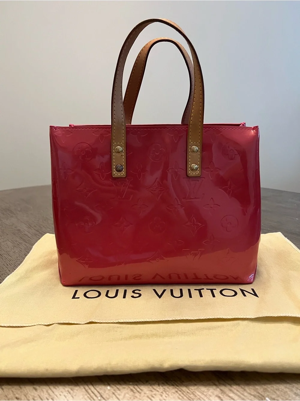 Louis Vuitton Patent Vernis Tote in Glossy Pink with Tan Handles